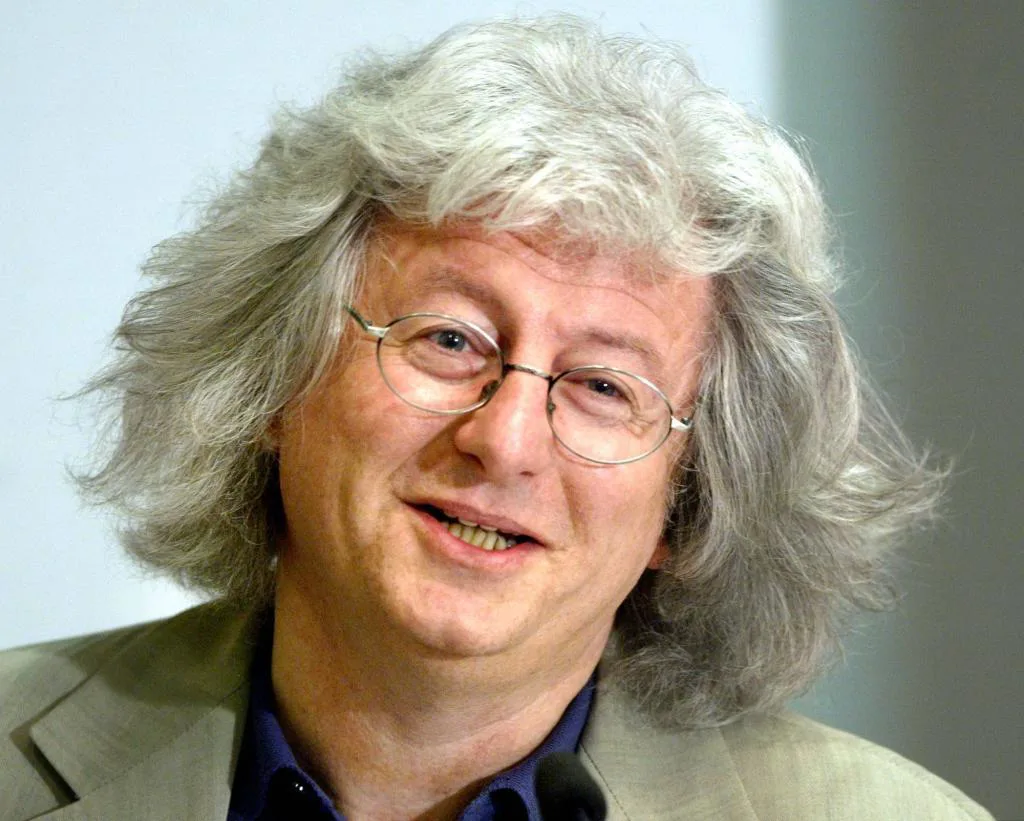 Peter Esterhazi2